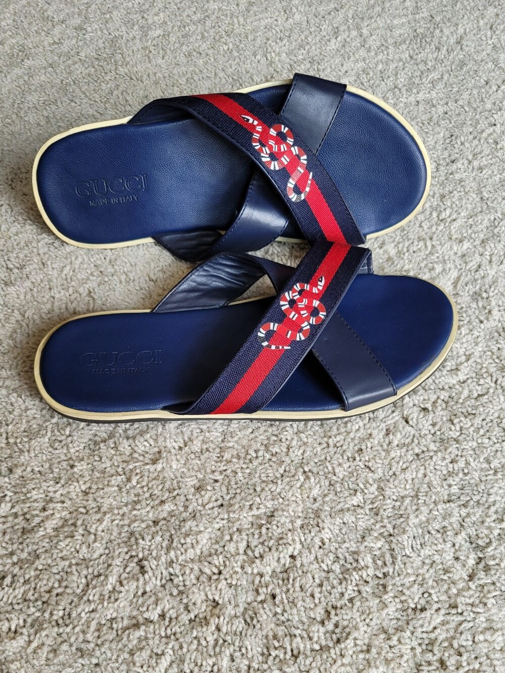 Gucci Navy Leather Sandals Red Accents & Snake Emblem Very Good Condition - Picture 2 of 7